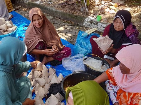 Dirikan Dapur Umum