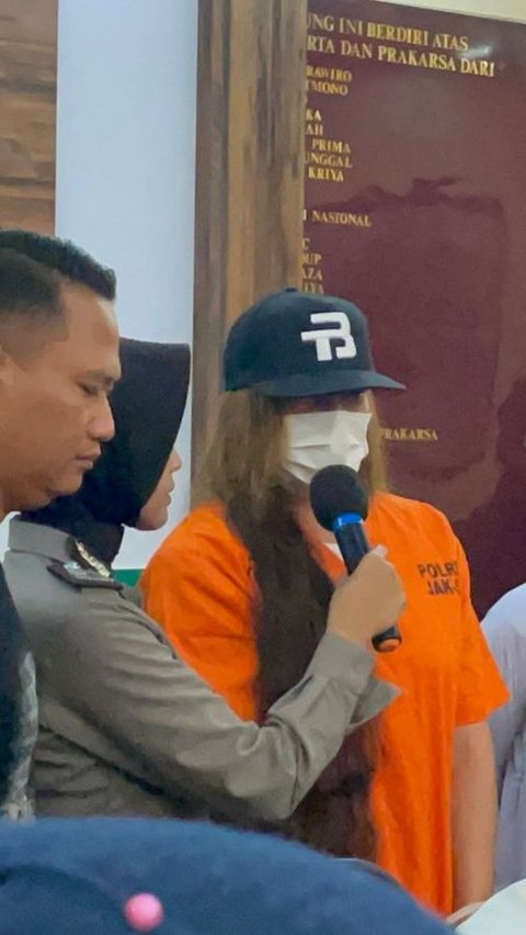 Cantik dan Seksi, Ini Potret Karenina yang Ditangkap Polisi Karena Narkoba