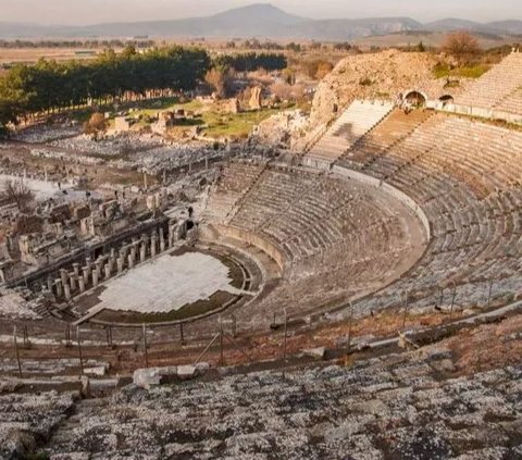 Teater Kuno Tempat Kaisar Romawi Paling Kejam Menikmati Hiburan Akhirnya Ditemukan, Di Sini Lokasinya