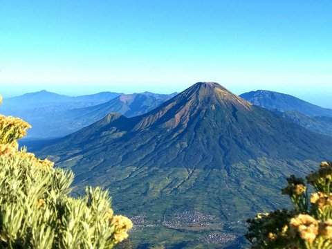 4. Gunung Sumbing