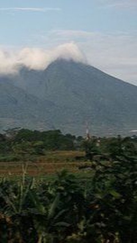 6. Gunung Salak