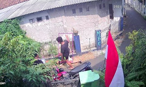 Beredar Video Remaja Dicekik hingga Diinjak 2 Pria di Gang Sempit, Polisi Selidiki