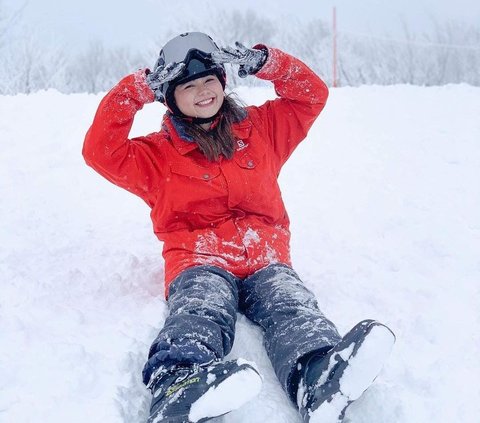 Cantik Bak ABG, Ini Potret Cesen Istri Marshel Widianto Liburan di Jepang