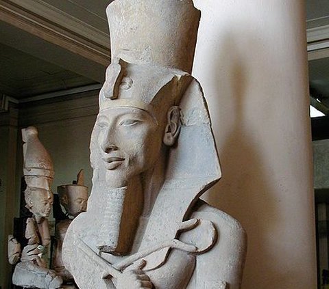 Kisah Cinta Firaun Akhenaten dan Ratu Nefertiti yang Melegenda, Tak Malu Bermesraan di Depan Umum