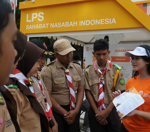 Otoritas Jasa Keuangan dan LPS meminta anak muda agar terbiasa menabung sejak dini dengan gerakan satu rekening satu pelajar (kejar).