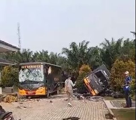 Mobil Polisi hingga Kantor Sawit Hancur Diamuk Massa di Kalbar, Ini Duduk Perkaranya