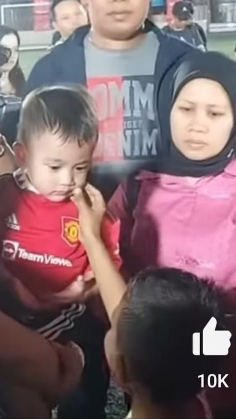 Pipi Rayyanza Dicubit Berkali-kali Orang Tak Dikenal, Tatapan Mata Sus Rini Jadi Perbincangan