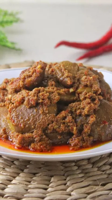 5. Rendang Jengkol