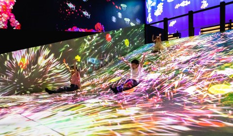 Perjalanan kreatif yang memesona di teamLab Future Park Hong Kong