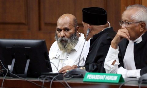 FOTO: Sidang Lanjutan Kasus Lukas Enembe, dari Hakim Kasih Ultimatum Saksi hingga Ungkap Kiriman Uang Rp1 Miliar