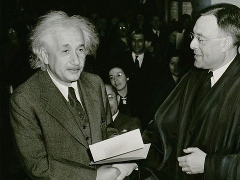 Teori Gravitasi Einstein Disebut Terinspirasi dari Alunan Musik