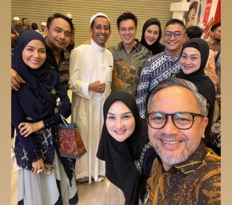 Umi Pipik Ajak para Artis Dengarkan Tausiah Habib Umar, Aura Kasih Menangis Tak Berhenti