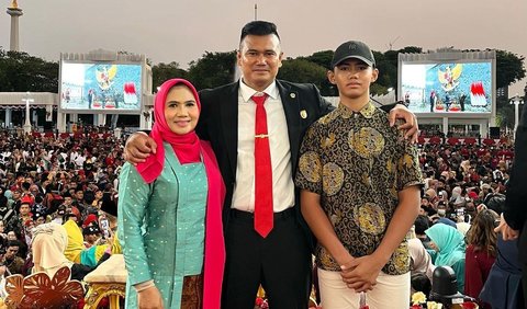 Hadiri Upacara HUT RI 78 di Istana Negara bareng Keluarga