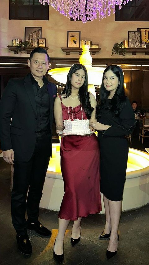 Cantiknya Almira Putri AHY Kenakan Long Dress Merah di Birthday Dinner ke-15 Tahun