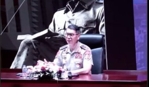 Jenderal Junior langsung Tepuk Tangan