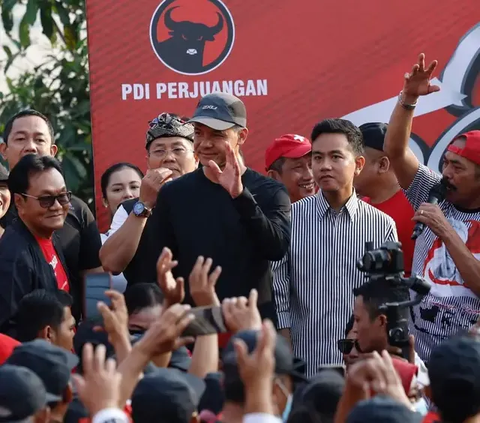 Respons Santai Ganjar Usai Elektabilitasnya 'Salip' Prabowo