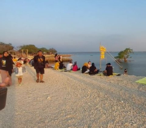 Menikmati Keindahan Pantai Ujung Piring, Permata Tersembunyi di Pesisir Jepara