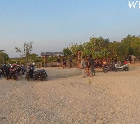 Menikmati Keindahan Pantai Ujung Piring, Permata Tersembunyi di Pesisir Jepara