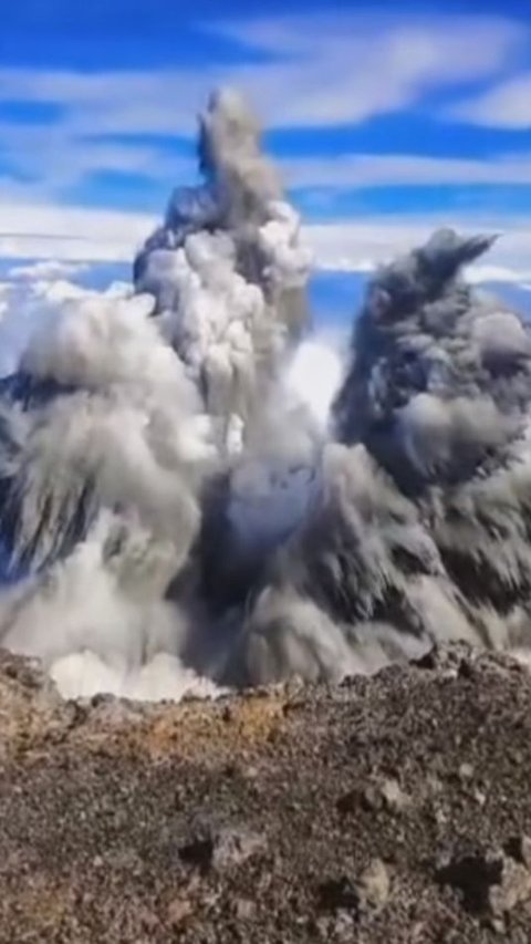Kepanikan Pendaki di Bibir Kawah Gunung Dempo saat Erupsi Terjadi, Semua Teriak Turun