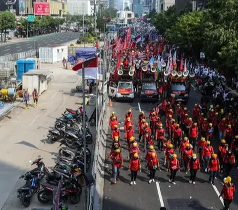 Buruh Minta Kenaikan Gaji 15 Persen di 2024, Pengusaha Bilang Begini