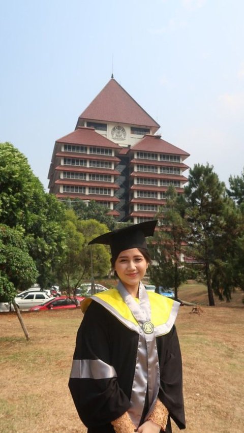 Jessica lulus dari Jurusan Ekonomi Universitas Indonesia tahun 2018.