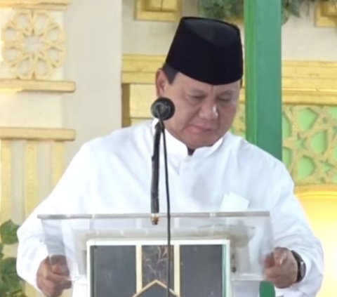 Tuai Pujian, Adab Prabowo Geser Podium Agar Tak Membelakangi Para Ulama