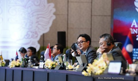 Total perdagangan barang antara ASEAN dan Tiongkok meningkat 7,8 dari tahun ke tahun, dan mencapai USD 722 miliar pada 2022.