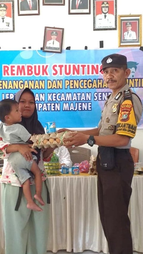 Cerita Aiptu Ismail, Polisi yang Rela Jual Kambing Demi Bantu 5 Keluarga Stunting