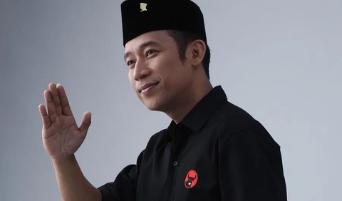 5. Denny Cagur, Dapil Jawa Barat II<br /><br />Denny Cagur mendaftarkan sebagai bacaleg pada Pemilu 2024. Hal ini ia ungkapkan melalui akun Instagramnya. Komedian ini meminta dukungan masyarakat .