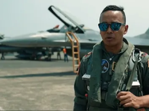 Sosok para Pilot Pesawat & Helikopter TNI yang Atraksi di HUT RI Istana Negara, Pangkatnya Tak Kaleng-kaleng 2 Langkah lagi Jadi Jenderal