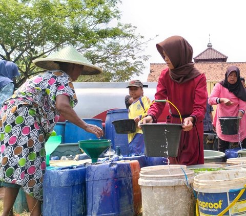 Bencana Kekeringan, Air Bersih di Bekasi Dibanderol Rp80.000 per Satu Toren
