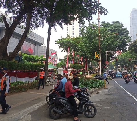 Trotoar DPRD DKI Jakarta Jadi Parkiran Sepeda Motor, Ini Penyebabnya