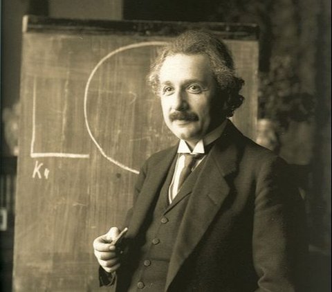 Begini Adab dan Kerendahan Hati Einstein ketika Menolak Tawaran Menjadi Presiden Israel