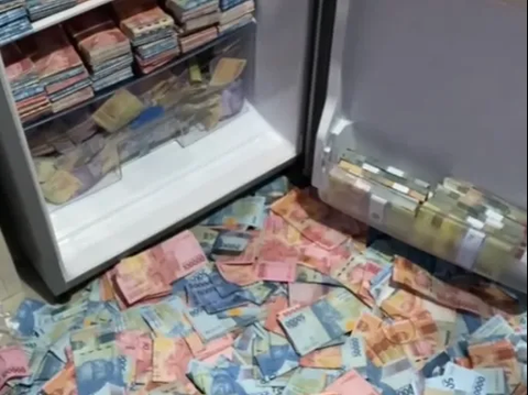 The Real Cold Money: Fridge Full of Cash