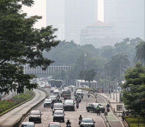 Kendaraan Tak Lolos Uji Emisi Ditilang Mulai 26 Agustus, Ini Besaran Denda untuk Motor dan Mobil