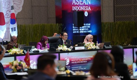 Wamendag   Jerry   menambahkan,   diharapkan   implementasi   program   kerja   tersebut   akan meningkatkan  hubungan   perdagangan   antara  ASEAN,   Tiongkok,   Jepang,   dan   Korea   Selatan.