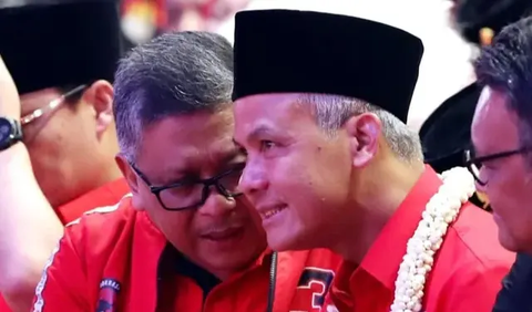 Bakal calon presiden PDIP Ganjar Pranowo berbicara gagasan menuju Indonesia Emas tahun 2045. 