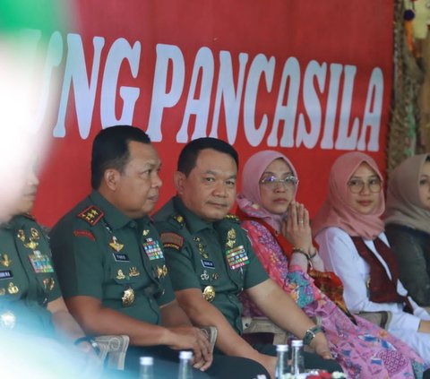 Kunjungi Kampung Pancasila, KSAD Puji Toleransi Masyarakat Banyuwangi