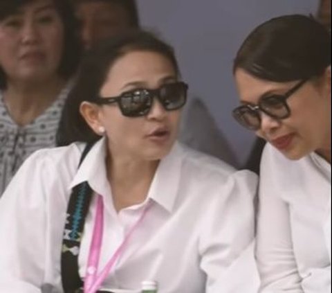 Sederhananya Istri Jenderal Bintang Empat, Tasnya jadi Sorotan