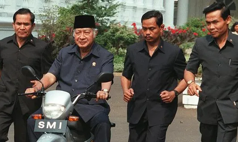 Pertemuan Penting di Jalan Cendana Sebelum Soeharto Mundur