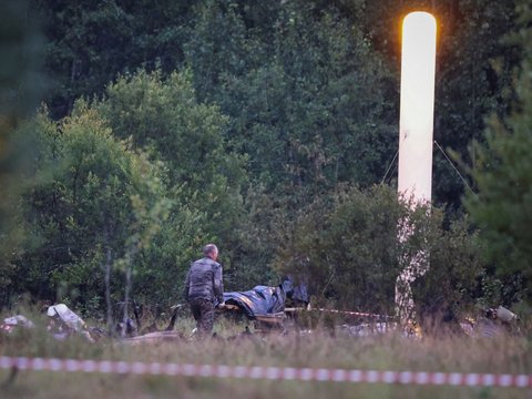 FOTO: Kondisi Hancur Pesawat Pribadi yang Diduga Ditumpangi Bos Tentara Bayaran Wagner, Yevgeny Prigozhin Usai Jatuh di Rusia