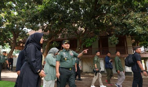 Bupati Banyuwangi Ipuk fiestiandani mengatakan, Asrama Inggrisan merupakan situs cagar budaya sekaligus destinasi berpotensi bagi Banyuwangi.