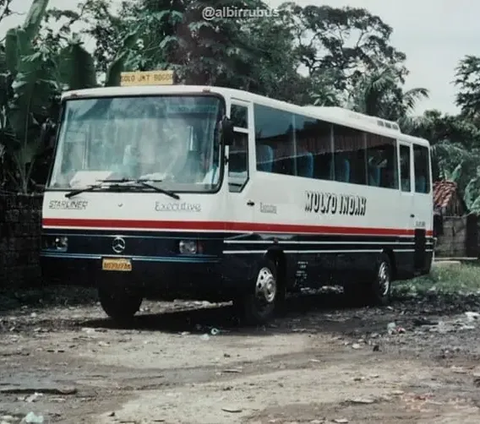 Catat! Sandi Bus Malam dengan Lampu Sein, Jangan Asal Menyalip