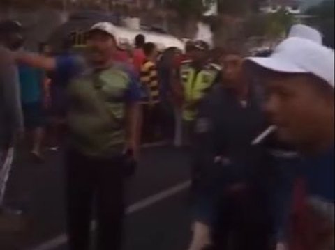 Truk Tangki Diduga Rem Blong Tabrak Pengunjung Karnaval HUT RI di Mojokerto, 3 Orang Tewas