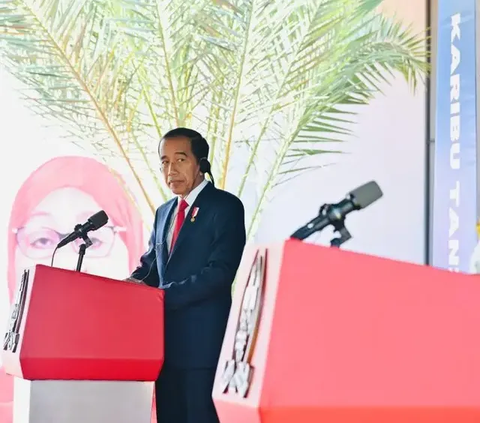Presiden Joko Widodo (Jokowi) menyebut, untuk menghadapi krisis global dibutuhkan kekompakan dan solidaritas antarnegara. Dirinya pun menegaskan bahwa 'Semangat Bandung' yang masih sangat relevan harus terus diperkuat.