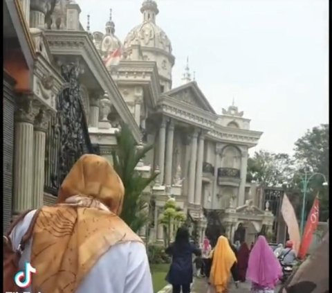 Bak Istana Raja, Potret Mewah & Megahnya Rumah Sultan Sidoarjo, Ada Arumi Bachsin Ikut Open House