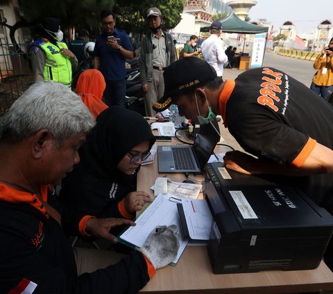 FOTO: Razia Uji Emisi Diuji Coba di Jakarta Mulai Hari Ini, Segini Dendanya Jika Tak Lolos