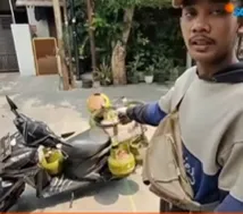 Kepergok Hendak Mencuri Motor, Pencuri Santuy Ajak Tos Korban Lalu Pergi dengan Santai