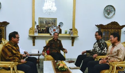 Hasilnya Gibran merupakan hasil editan. Di mana foto aslinya adalah Pramono Anung, yang duduk bersama Jokowi, Anies Baswedan dan Sandiaga Uno.  