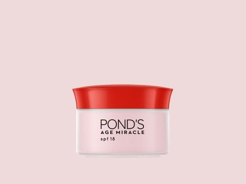 3. Ponds Age Miracle Day Cream Moisturizer (10 gram) - Rp38.000